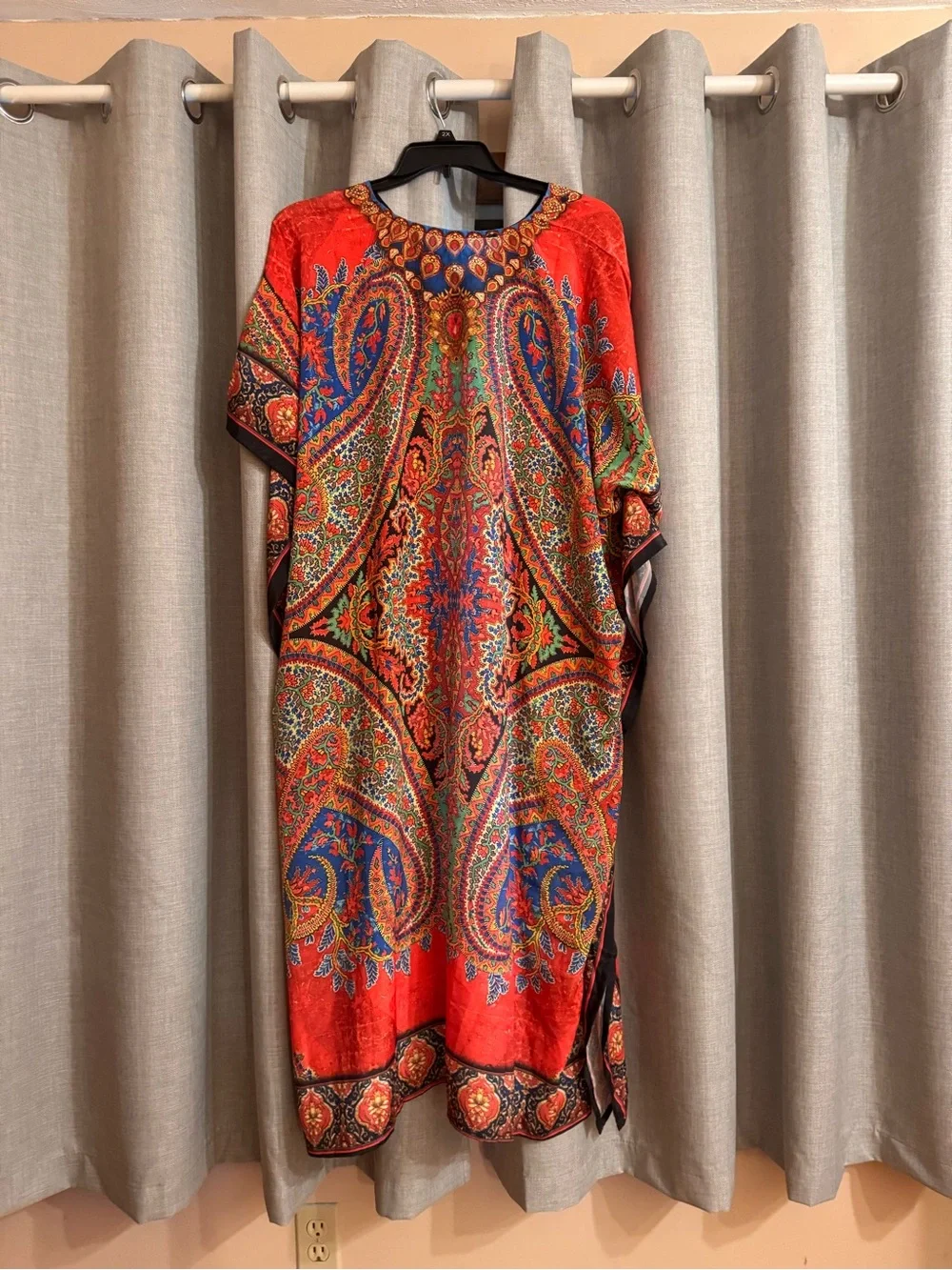 Vibrant Red Paisley Caftan with Multicolor Accents NWT - Picture 2 of 3